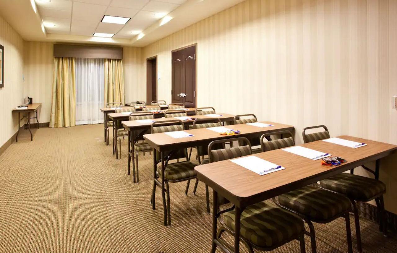 Express South By Ihg Hotel 3*