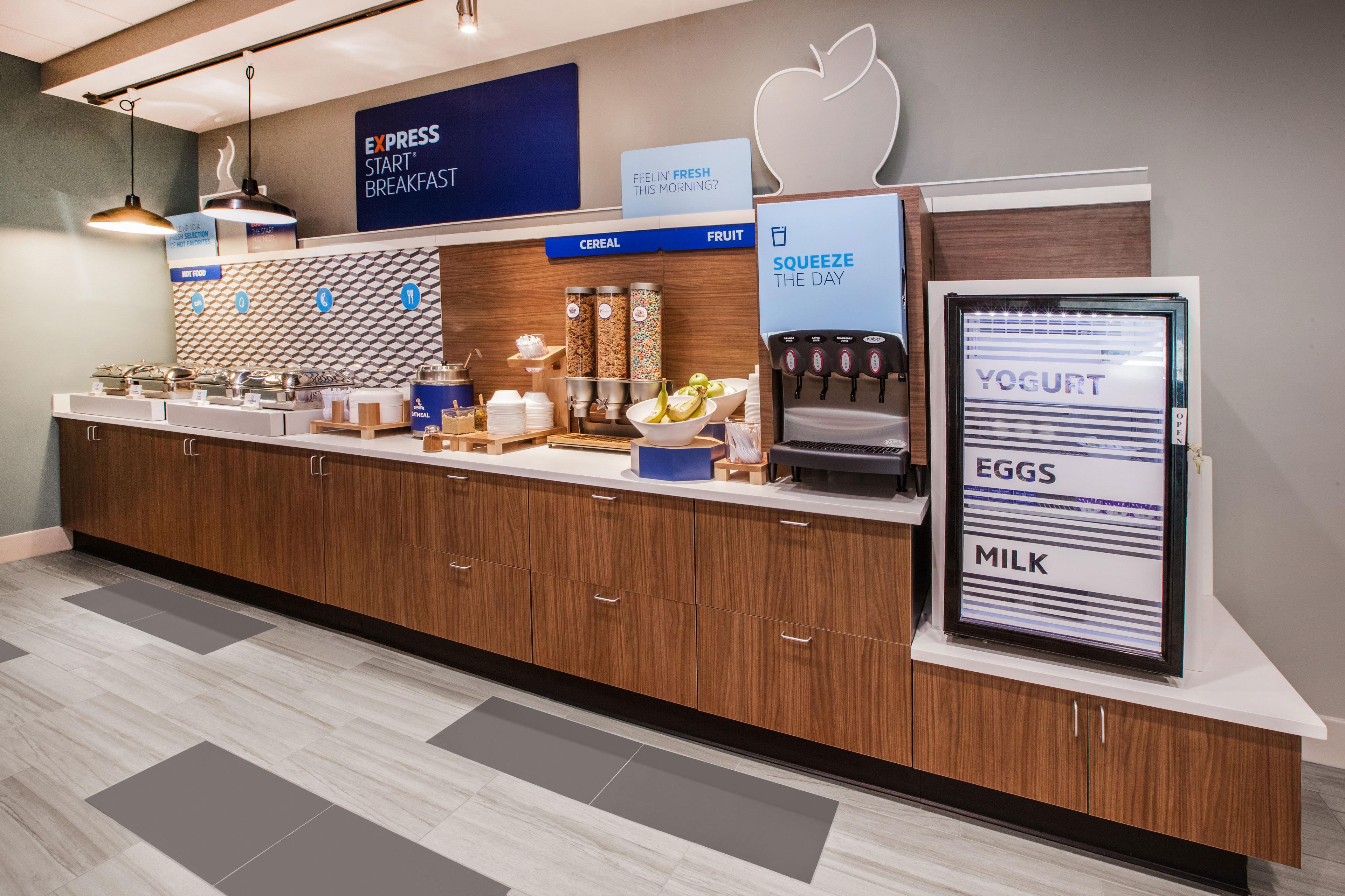 Express South By Ihg Hotel Fresno